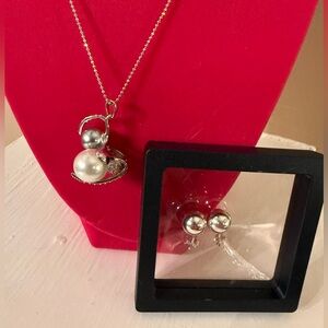 Silver Pearl (faux)Necklace with Crystal Accent w/Matching Stud Earrings 925 NIB